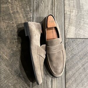 Wolf  & Shepherd Tan Suede leather slipon Loafers -